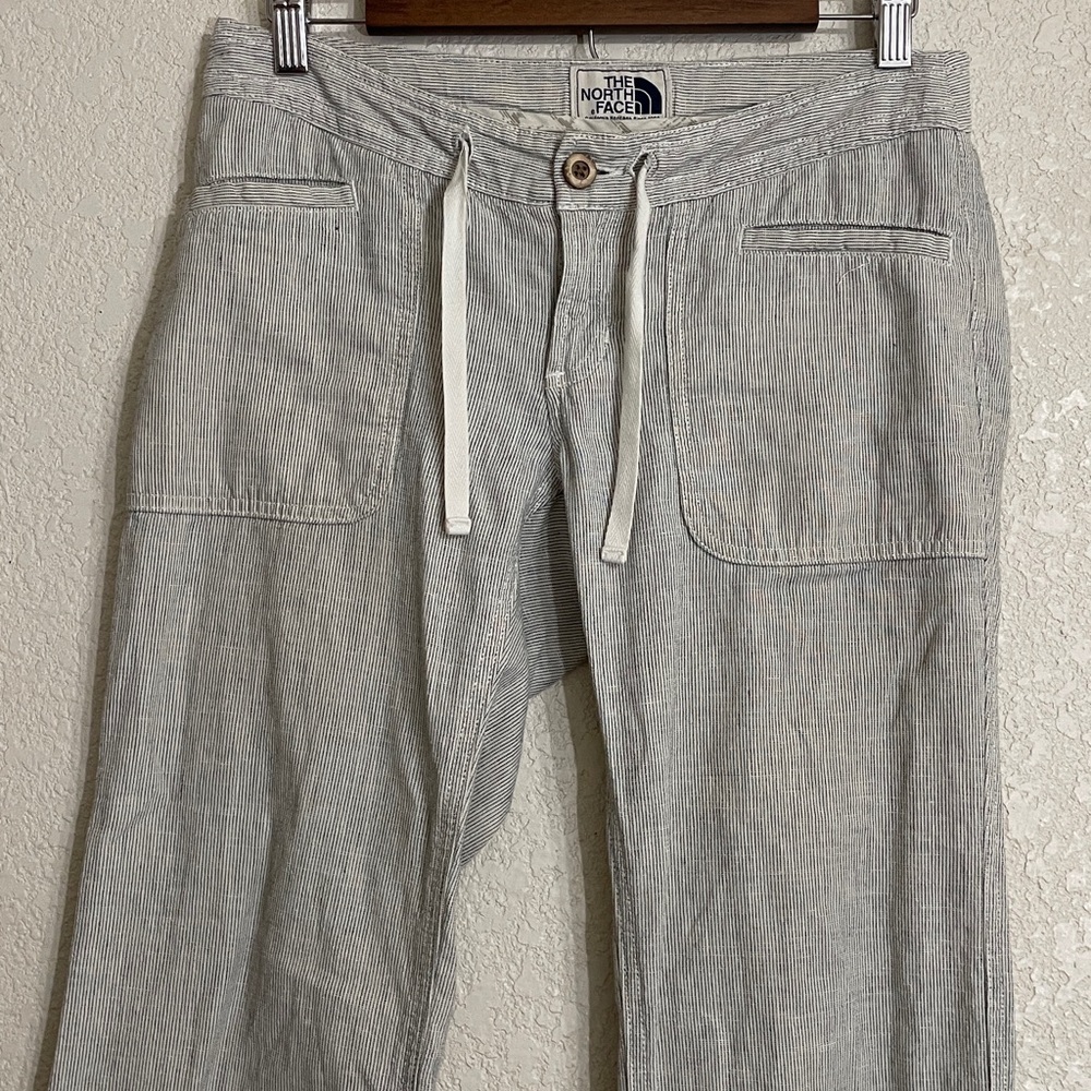 The North Face women’s Drawstring Chinos - Picture 3 of 10